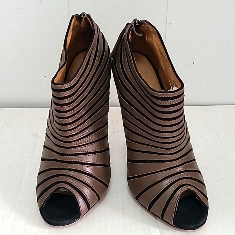 L.A.M.B. Gwen Stefani Bindi Leather Peep Toe Zip UP Ankle Boots in Brown 7.5 - Picture 6 of 16